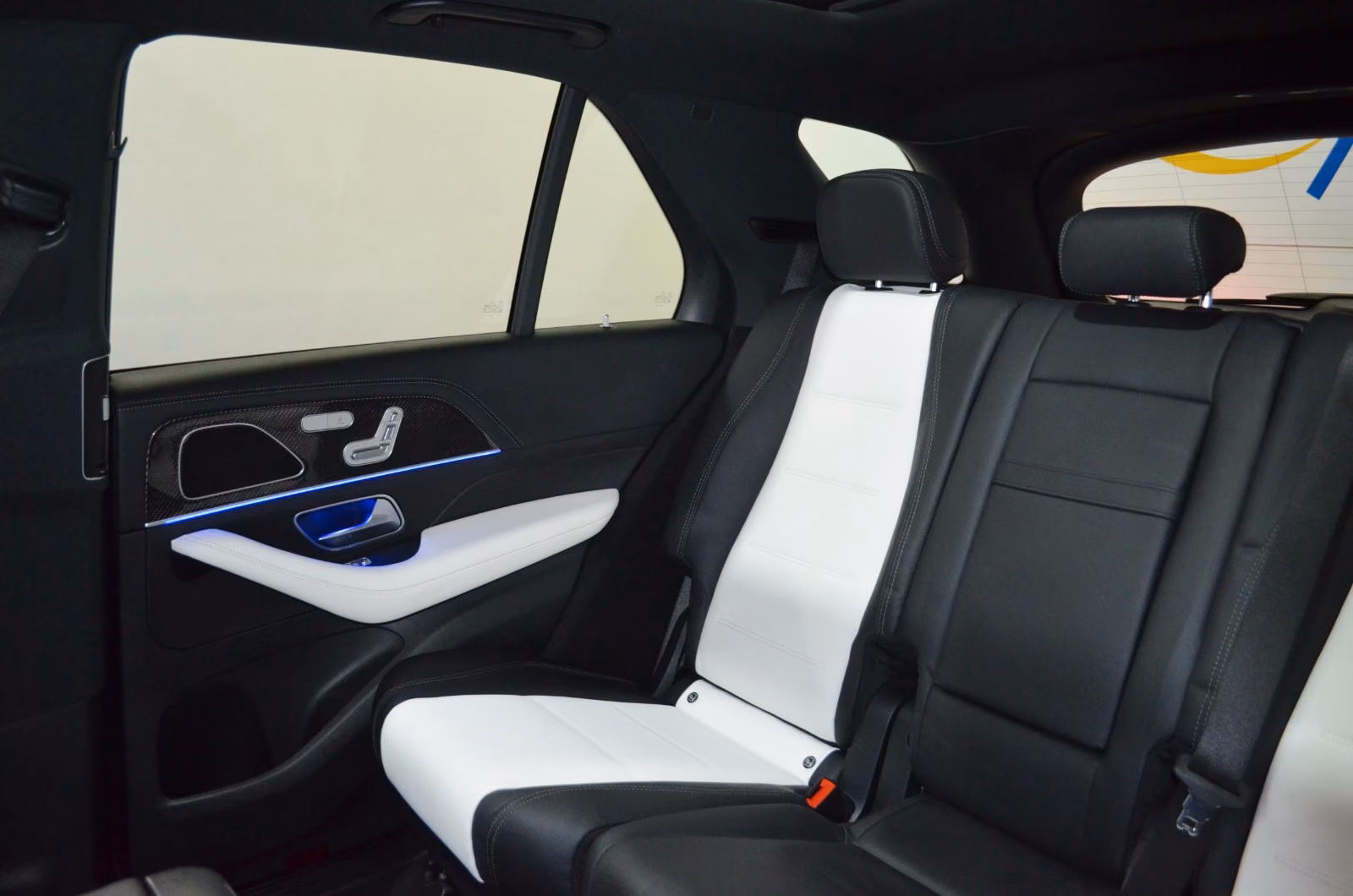 Mercedes-Benz GLE 450 4M AMG-LINE"DESGINO LEDER"PANO"STANDHZG"