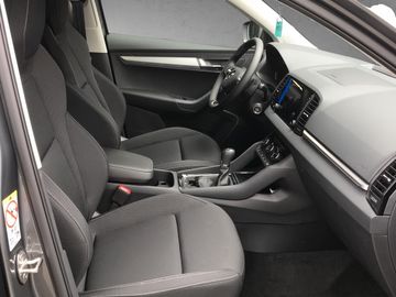 Skoda Karoq 1.0 TSI Drive *2xPDC*AHK*CAM*MATRIX*SHZ*