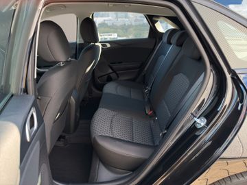 Kia Ceed 1.5 T-GDI Kamera PDC SHZ Klima CarPlay