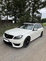 Mercedes-Benz C 63 T AMG Performance Package Plus - gebrauchte Mercedes-Benz C 63 AMG aus dem Jahr 2011