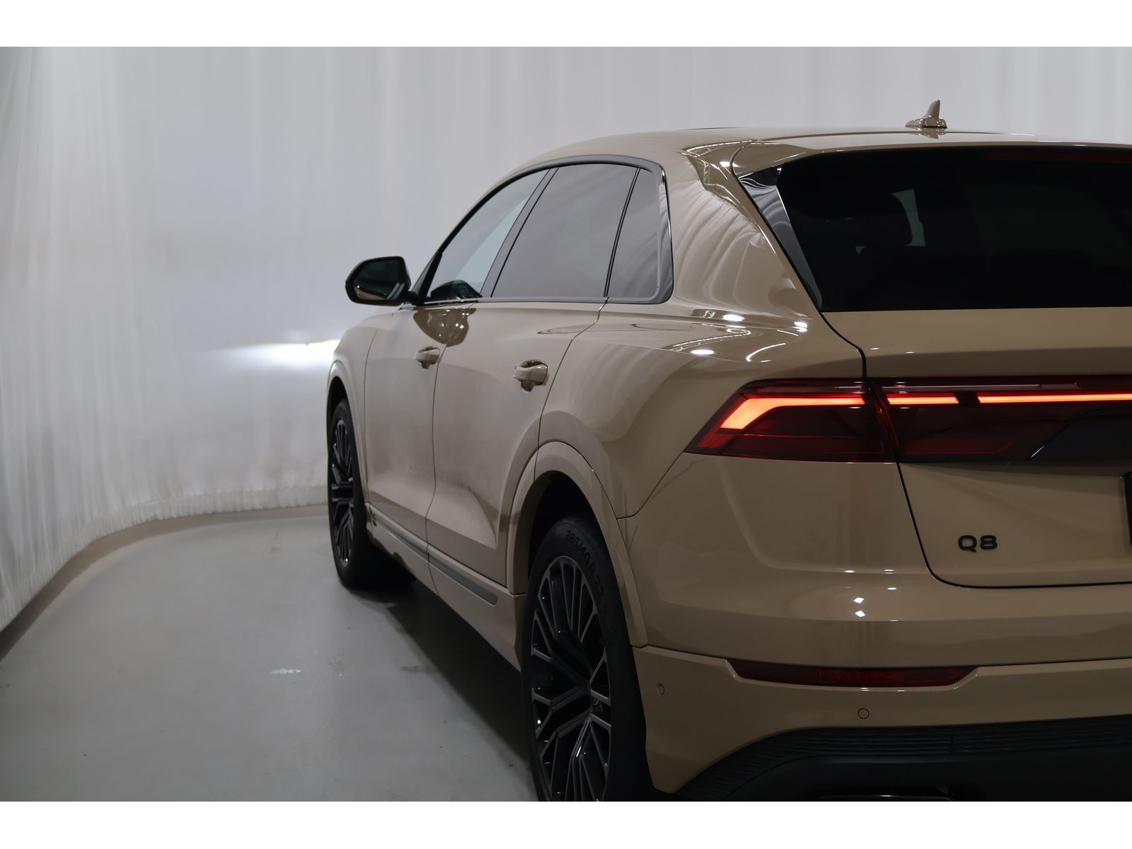 Audi Q8 55 TFSI quattro S line*B&O*PDC*R-Kamera * foto 13