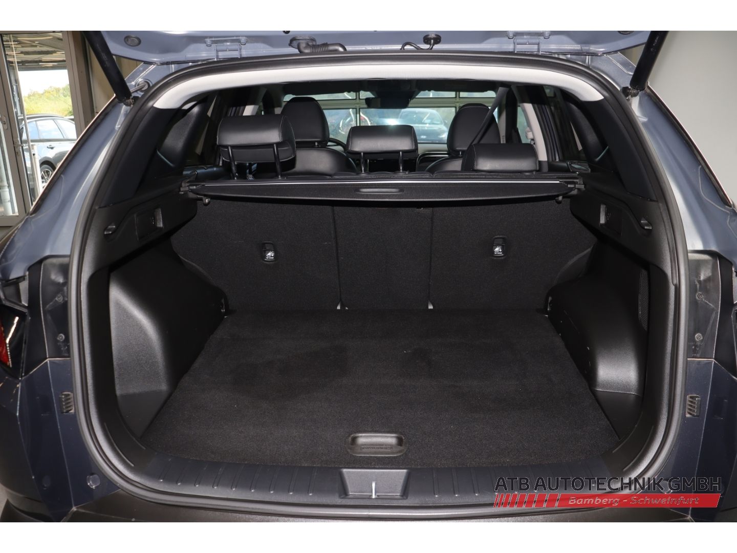 Fahrzeugabbildung Hyundai Tucson Prime PHEV 1.6 T-GDi 265PS 6-AT 4WD 97,7%