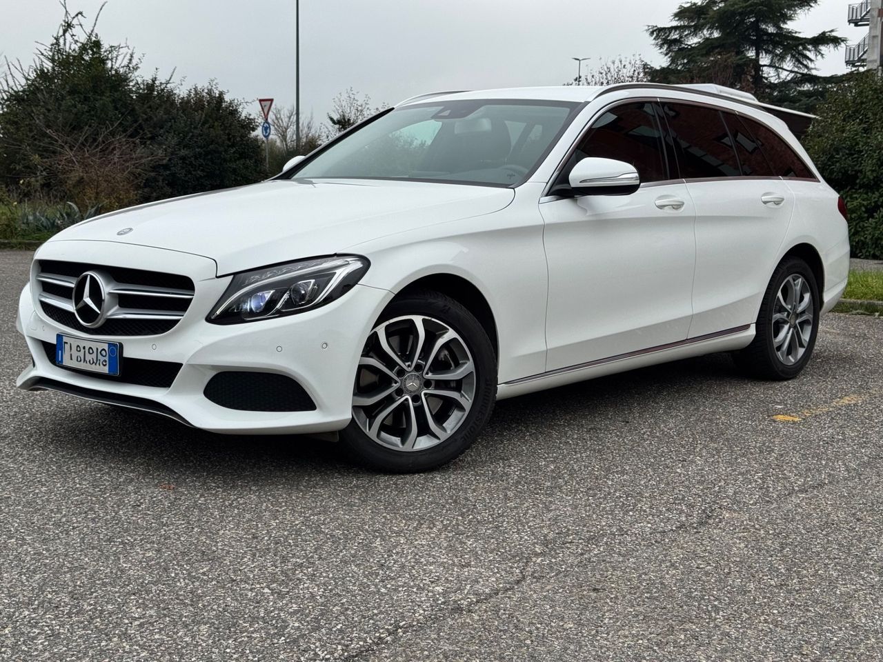 MERCEDES-BENZ C 250