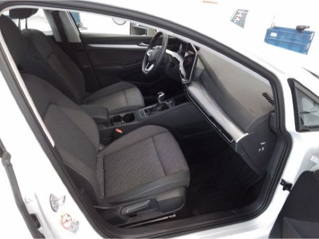 Volkswagen Golf - Bild 8