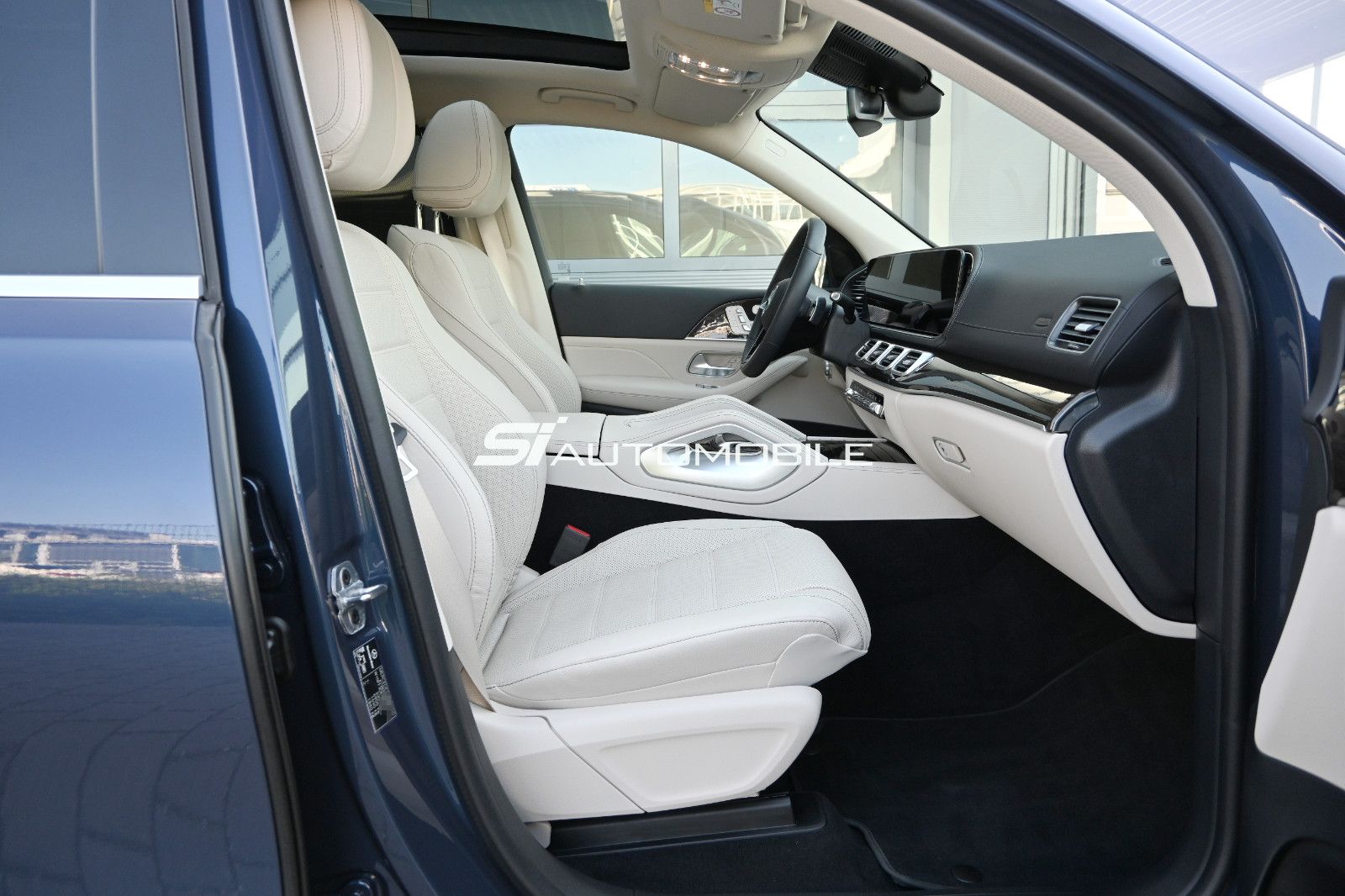 Fahrzeugabbildung Mercedes-Benz GLS 450 d 4MAT. °AHK°PREMIUM PLUS°STANDHEIZUNG°