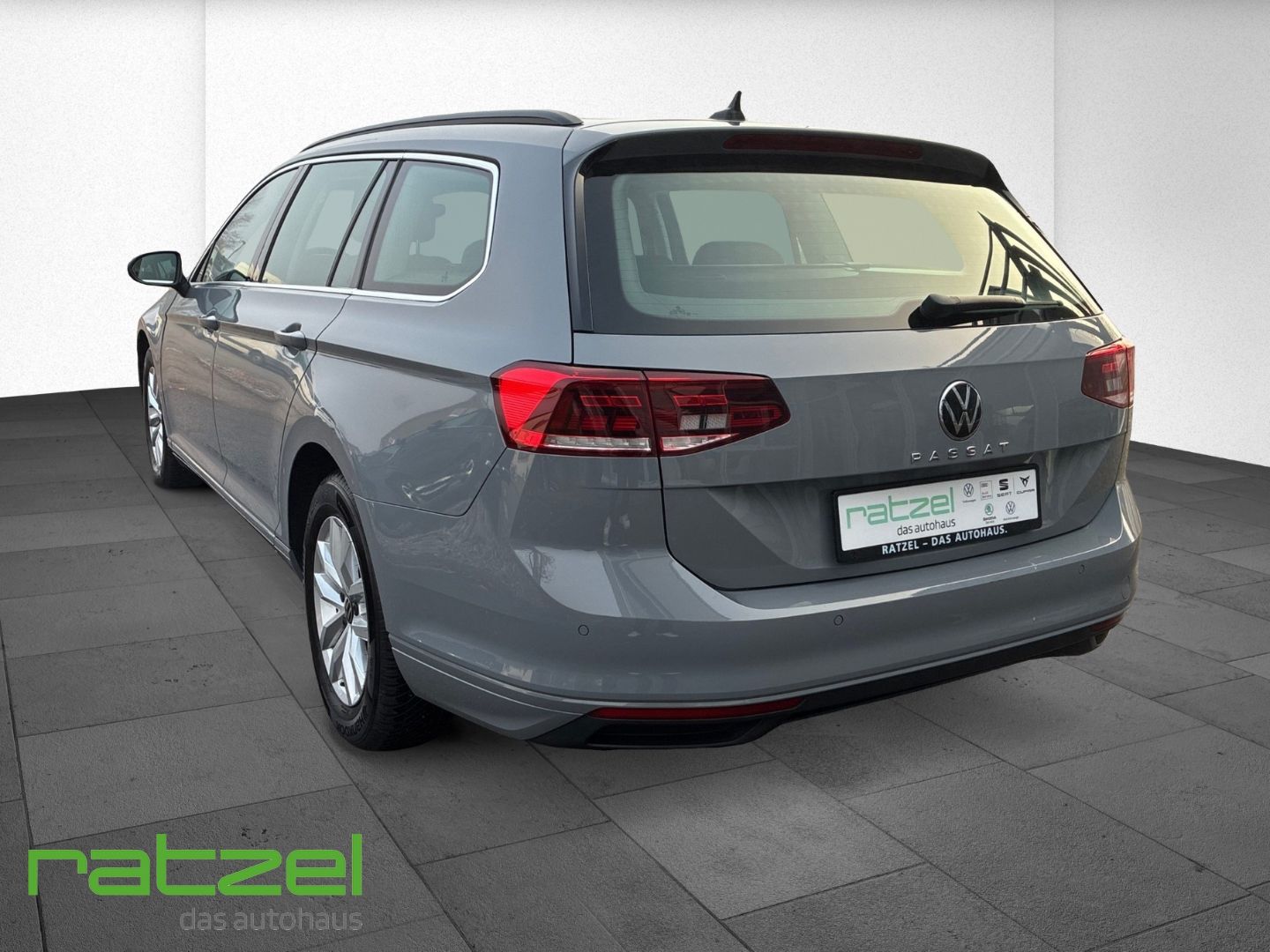 Fahrzeugabbildung Volkswagen Passat Variant 2.0 TDI DSG Business Navi Massage