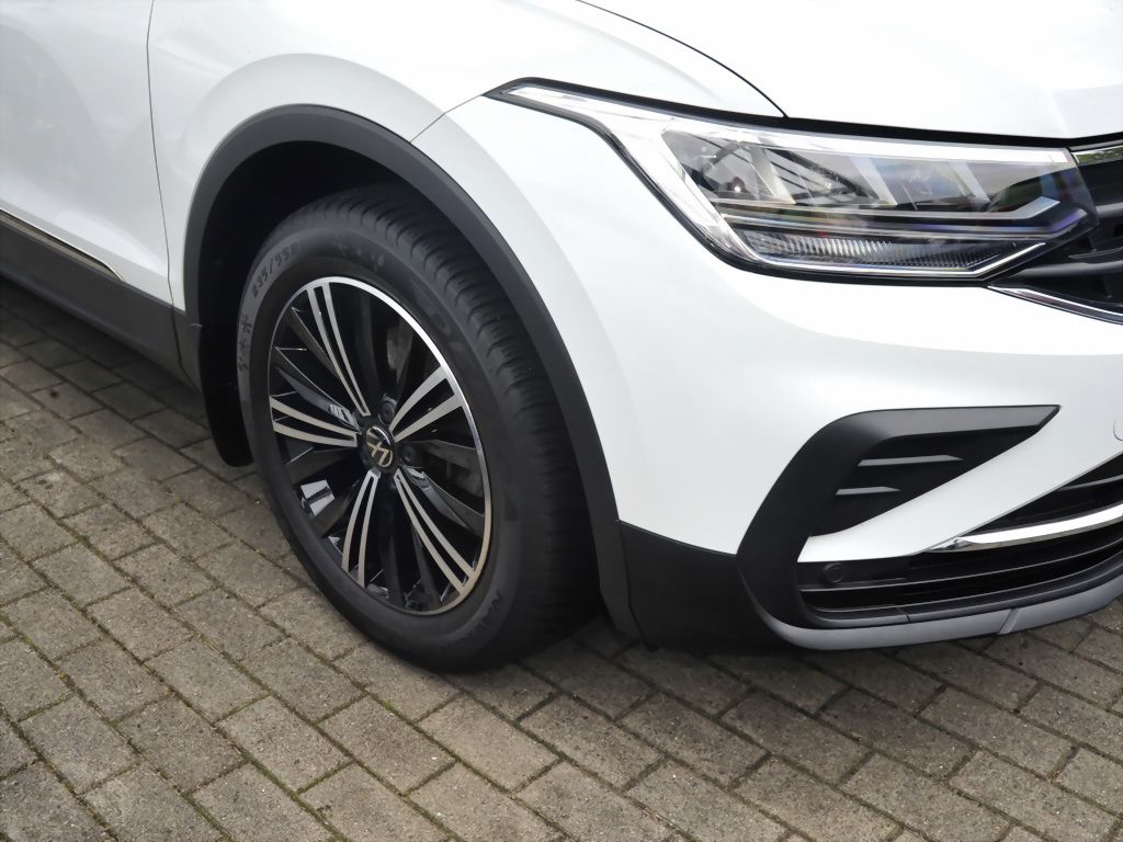 Volkswagen Tiguan 1.5 TSI Life STHZG AHK ACC Sitzheizung foto 4
