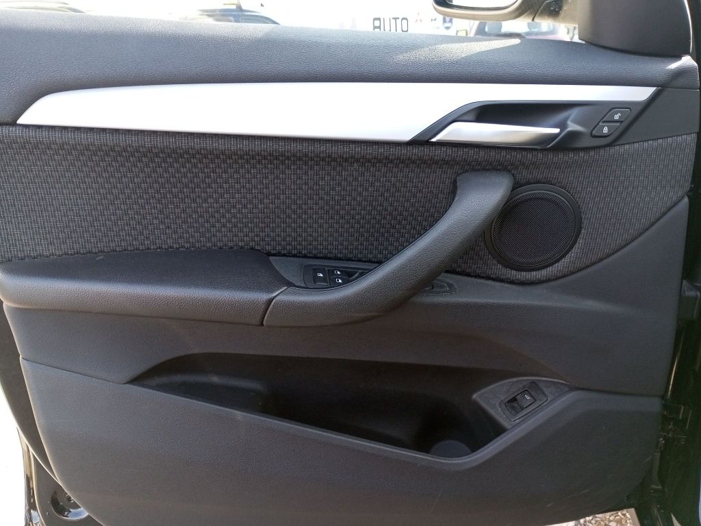 Fahrzeugabbildung BMW X1 SDRIVE 1,8 ADVANTAGE Navi Sitzheizung