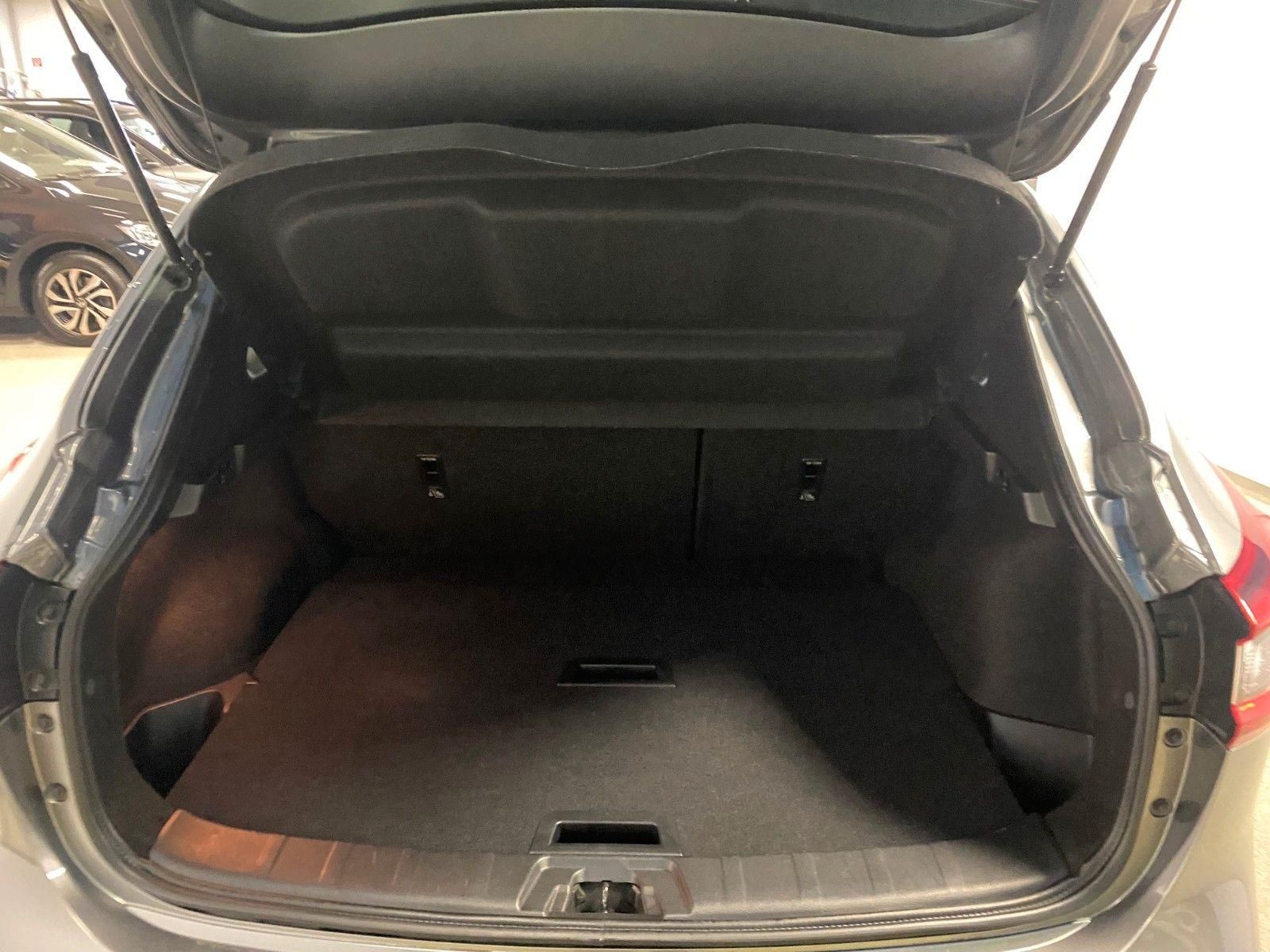 Fahrzeugabbildung Nissan Qashqai 1.3DIG-T+AHK+Pano+360°Kamera+beh.Front