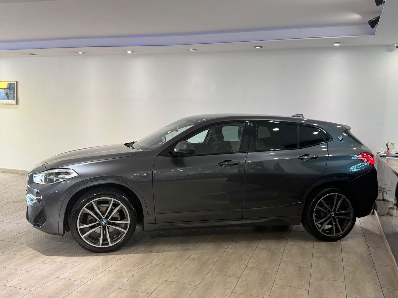 BMW MSPORT X 1.5 116CV PACK LUCI 2019 imagem 2