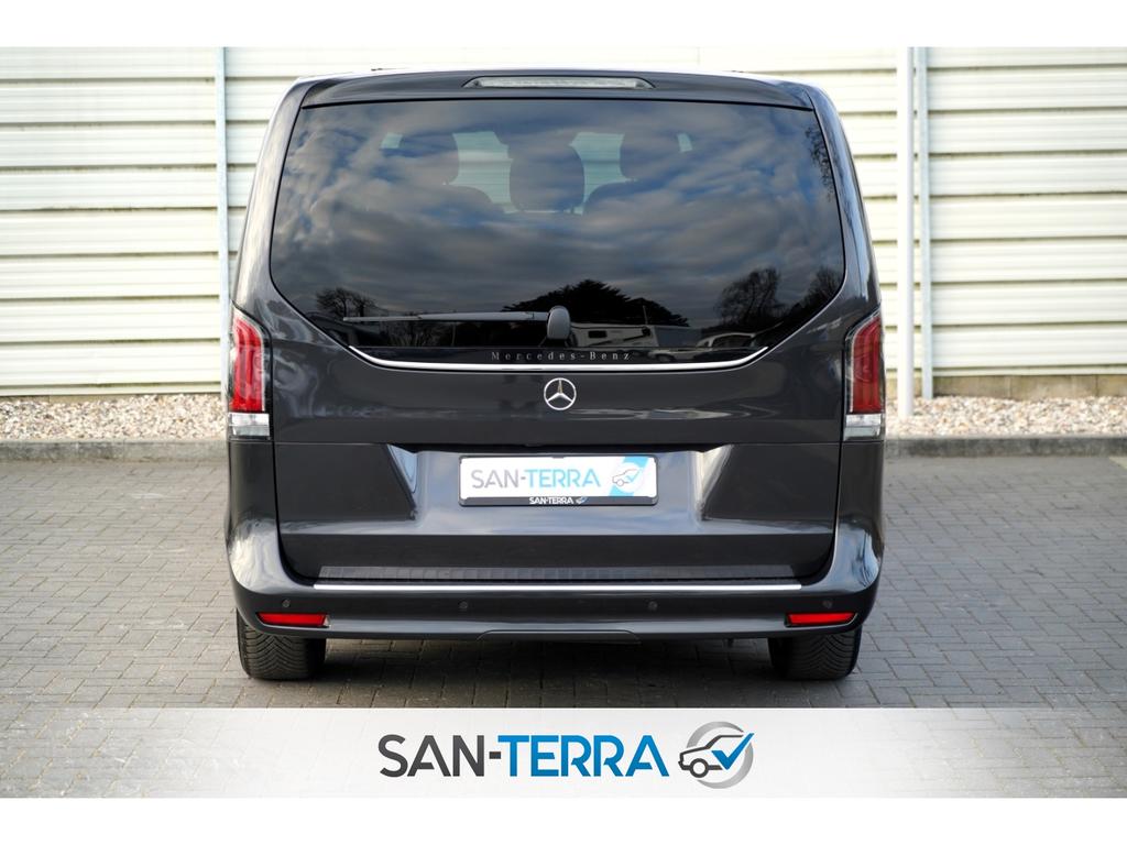 Mercedes-Benz V 220