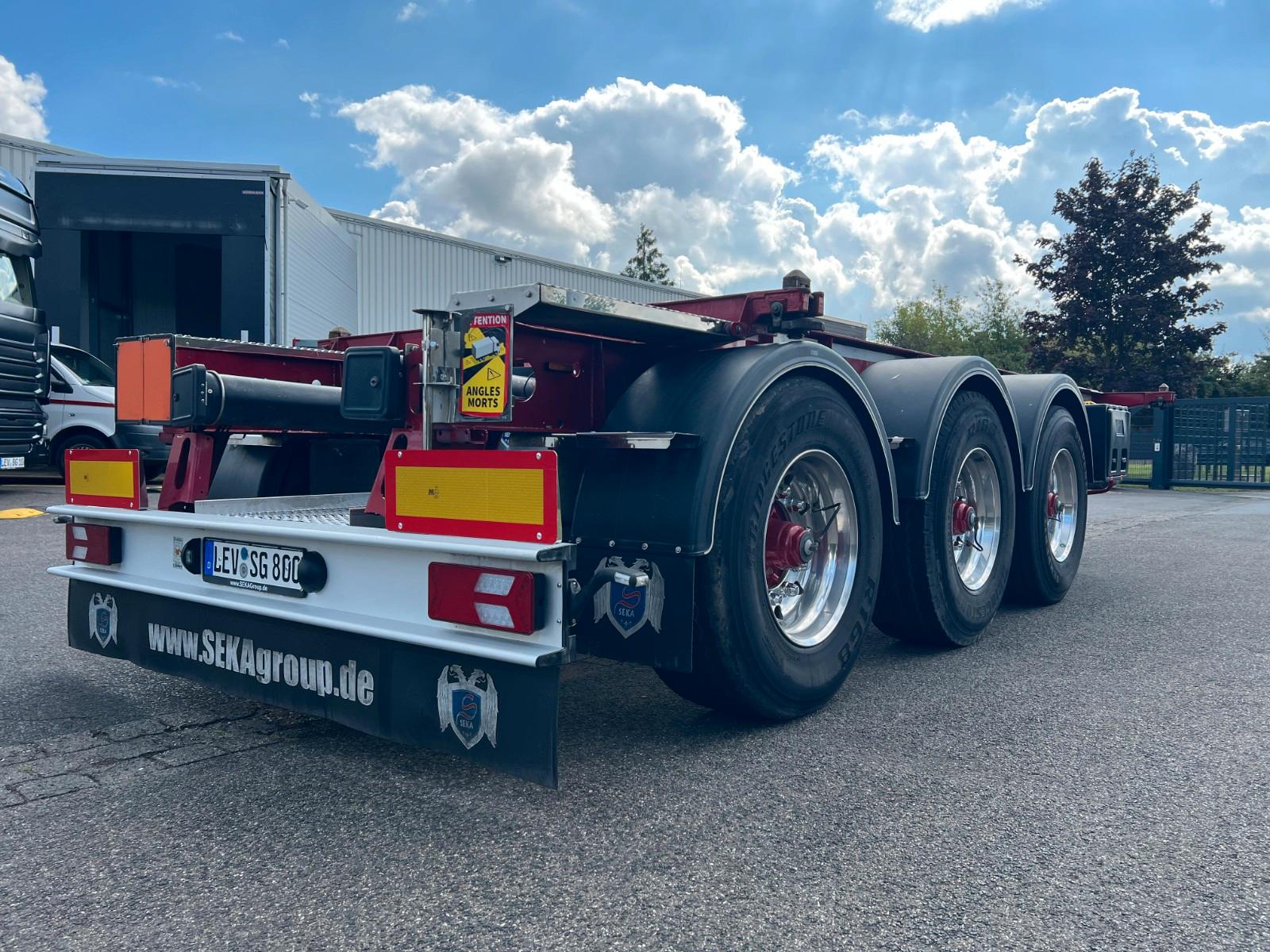 SEKA 3-Achs-ADR-Tank-Containerchassis für 20