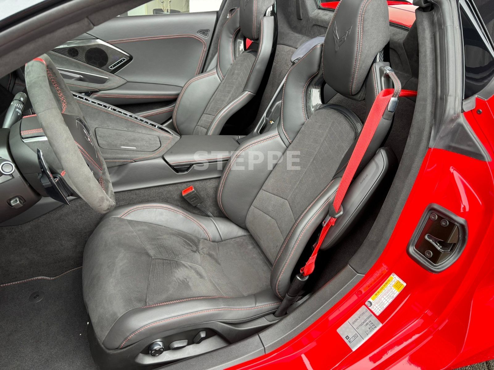 Corvette C8 Stingray Convertible 2025 3LT EUModell STEPPE