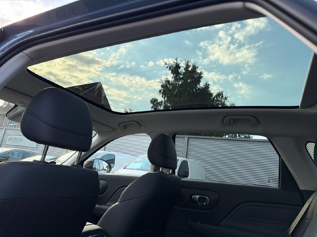 Fahrzeugabbildung Leapmotor B10 160 kW Hybrid EV Design