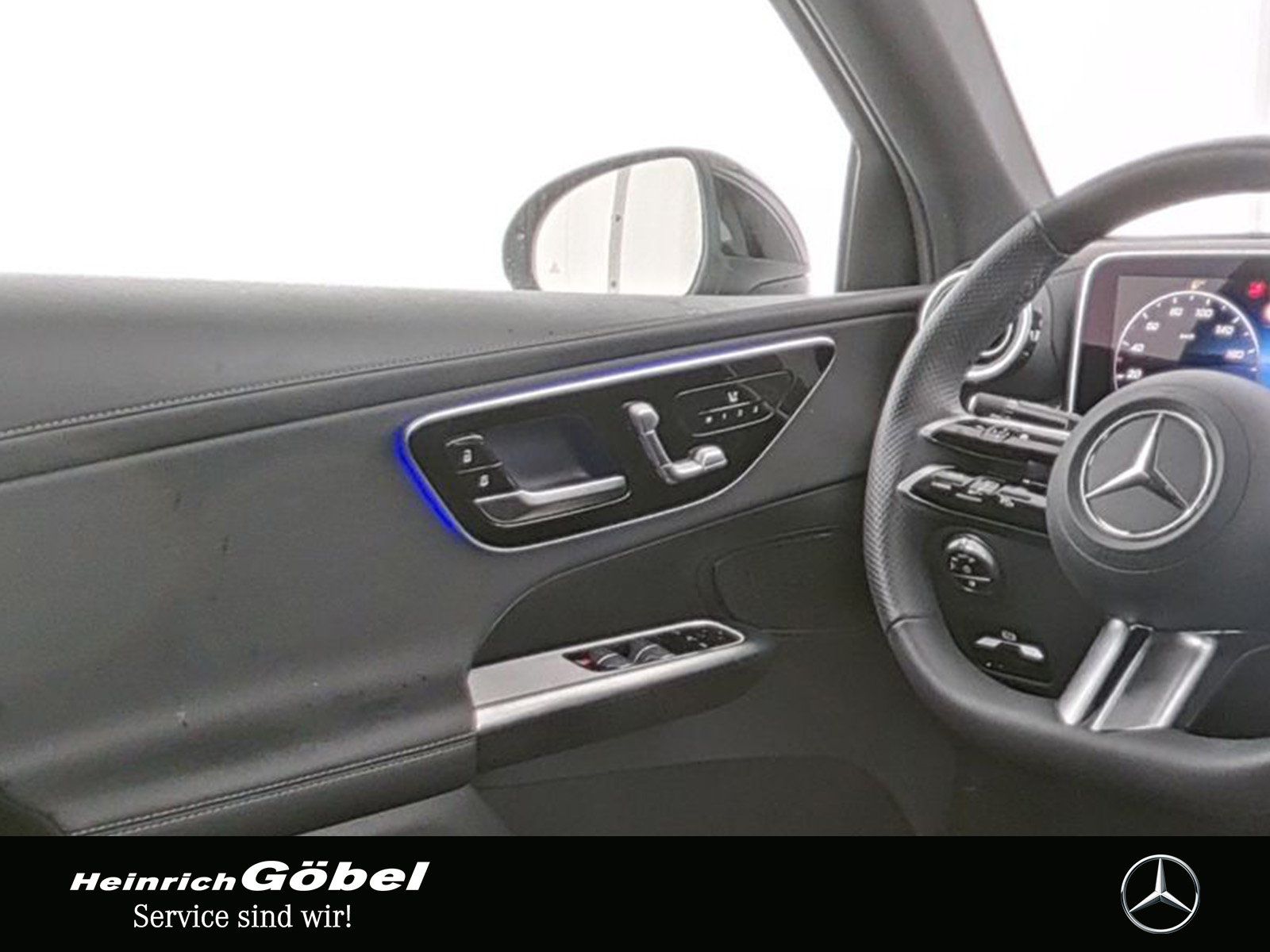 Fahrzeugabbildung Mercedes-Benz GLC 300 4M AMG+PANO+AHK+MEMORY+LED+TOTWINKEL