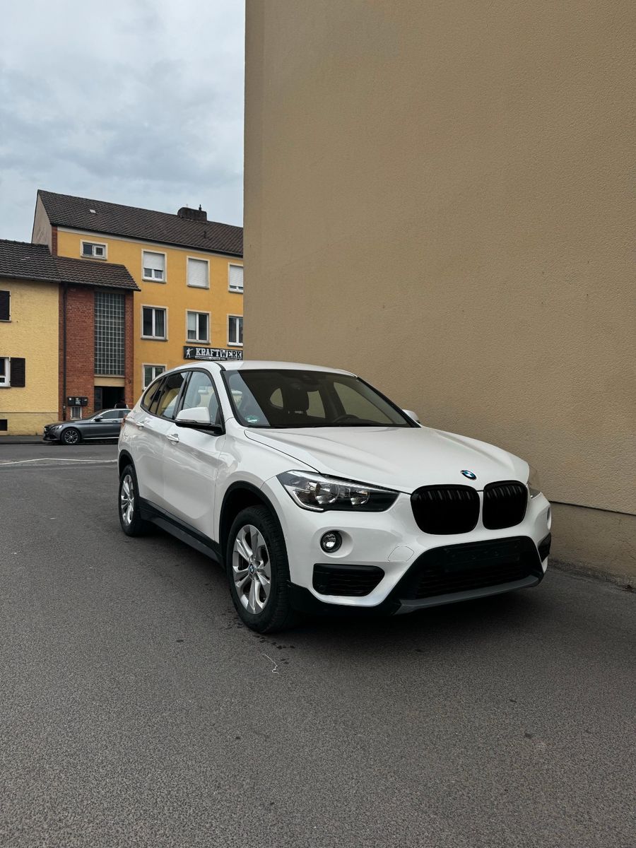 BMW X1 xDrive 20 i Advantage