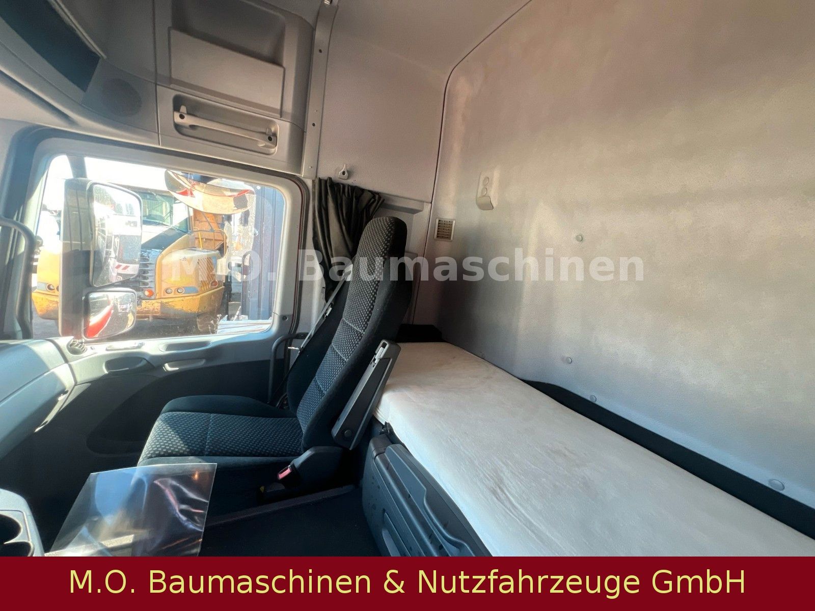 Fahrzeugabbildung Mercedes-Benz Actros 2544 LS / Euro 5 / 6x2 /