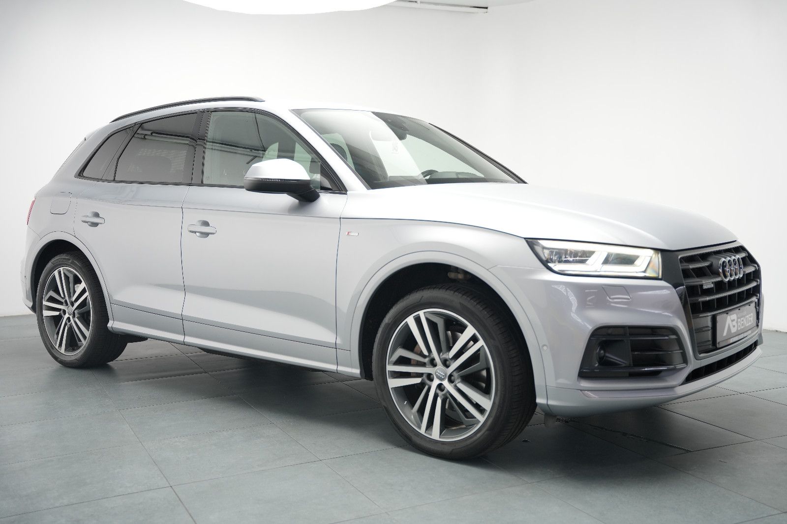Fahrzeugabbildung Audi Q5 Quattro *S-Line*Virtual*SHZ*Navi*PDC*ACC