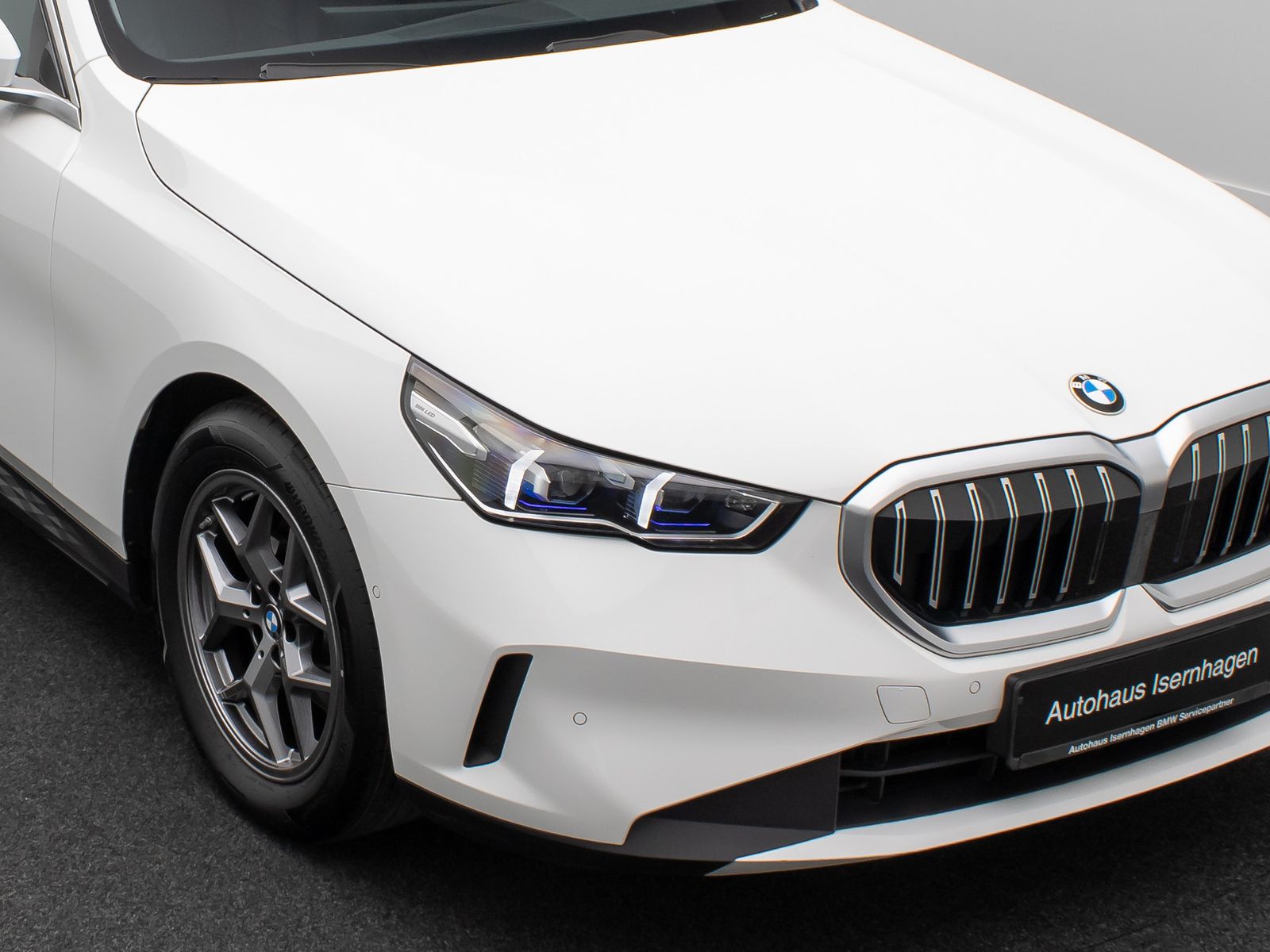 Fahrzeugabbildung BMW 520d Alarm DAB Kamera Leder Sport DigiKey 18Zoll