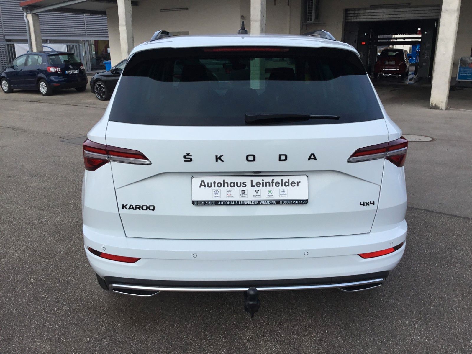 Fahrzeugabbildung SKODA Karoq 2.0l TDI DSG 4x4 SPORTLINE+AHK+18"+Kamera