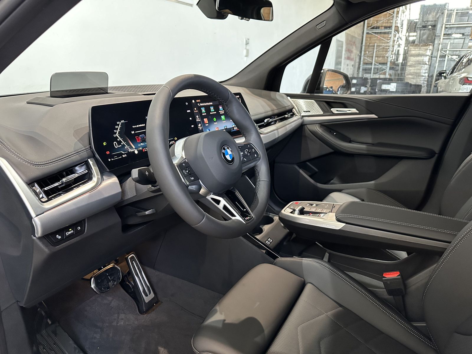 Fahrzeugabbildung BMW 223i HiFi Lautsprechersystem harman/kardon DAB