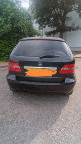 Mercedes-Benz B Klasse 150 2008 1,5 l neu Tüv - Mercedes-Benz 200 mit Benzin-Antrieb: Kombi