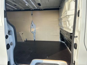 Renault Trafic - 11