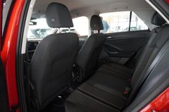 Fahrzeugabbildung Volkswagen T-Roc 1.5 TSI STYLE DSG NAVI/LED/NEBEL/ACC/DAB+