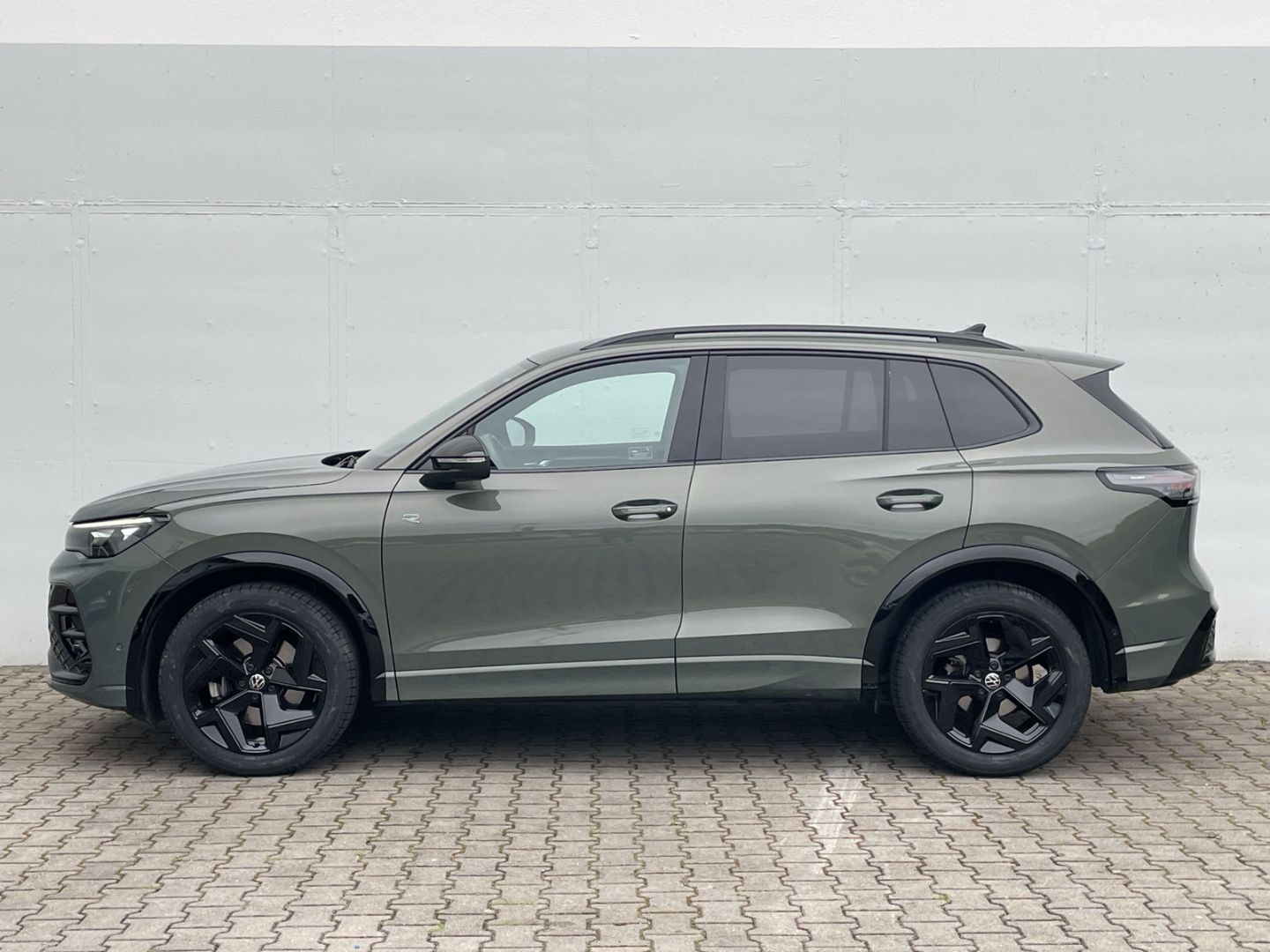 Volkswagen Tiguan 2.0 TDI DSG R-Line Matrix AHK 360°Kamera foto 5