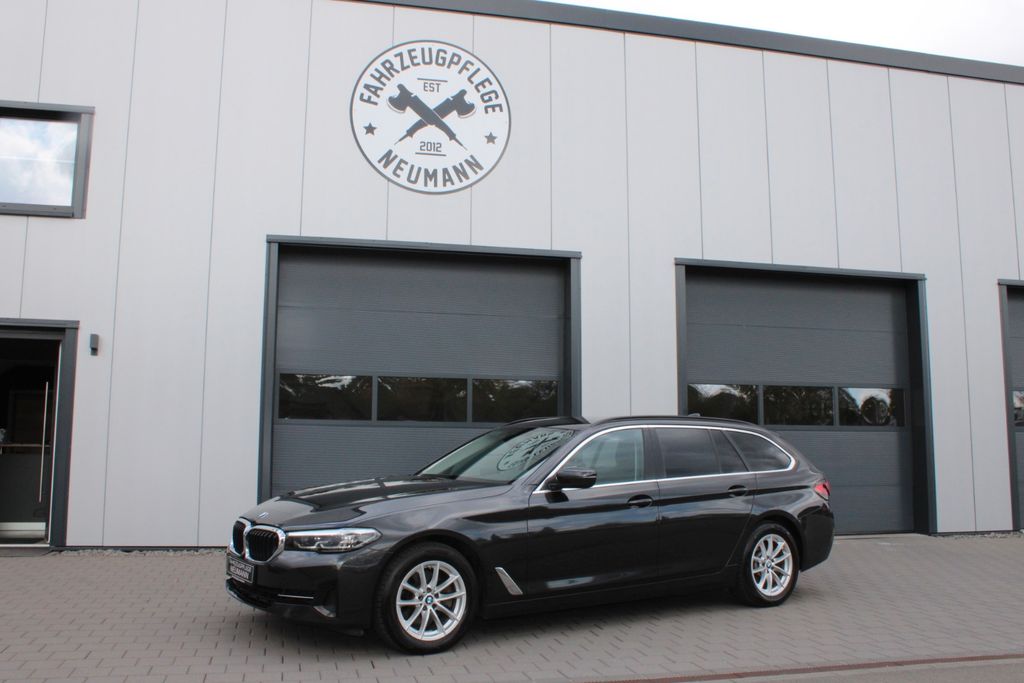 BMW 520d xDrive Touring AUT LED AHK NAVI LEDER LIVE