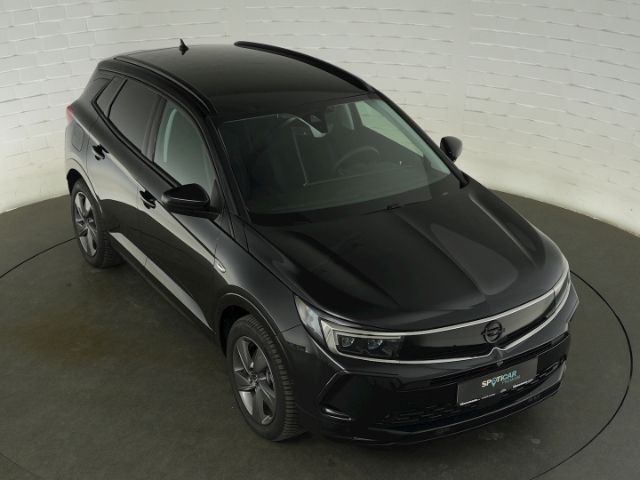 Grandland GSe 4X4 PHEV AT+AHK+NAVI+360 GRAD KAME