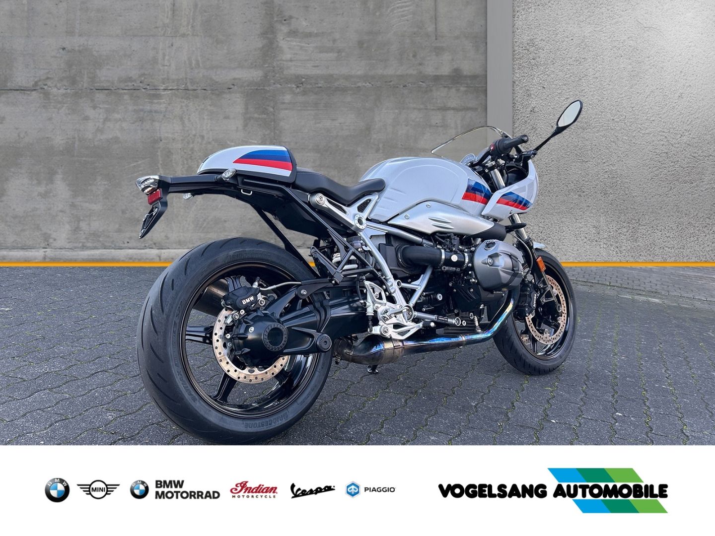 Fahrzeugabbildung BMW R nineT Racer, AC-Schnitzer-Lenkerbrücke, ...