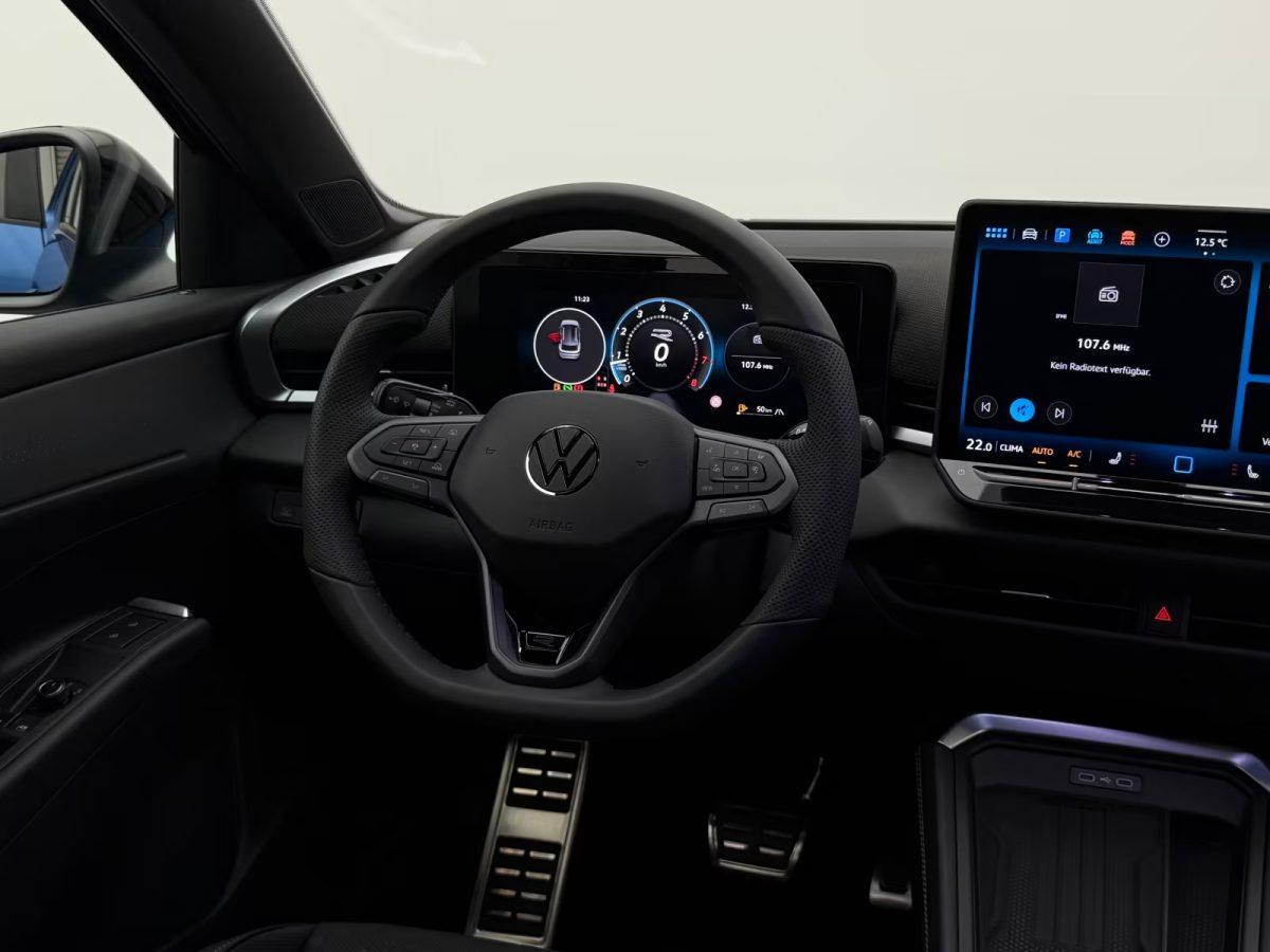 Volkswagen T-Roc 1.5 eTSI DSG R-Line +BLACK-STYLE+CAM+ACC+, миниатюра 18