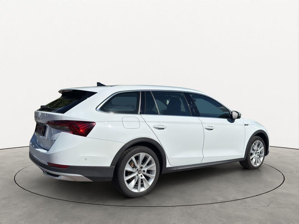 Skoda Octavia Combi Scout 2,0l TDI 4x4 150PS MatrixL- imagem 3