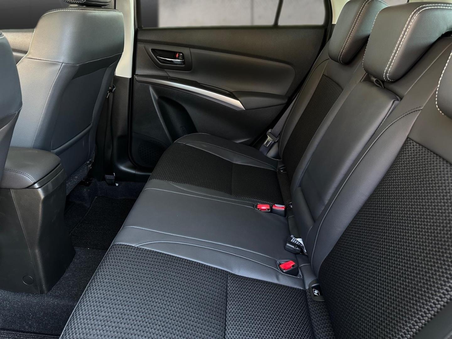 Suzuki S-Cross 1.4 Comfort+ ALLGRIP PANO 60 MON GARANTI
