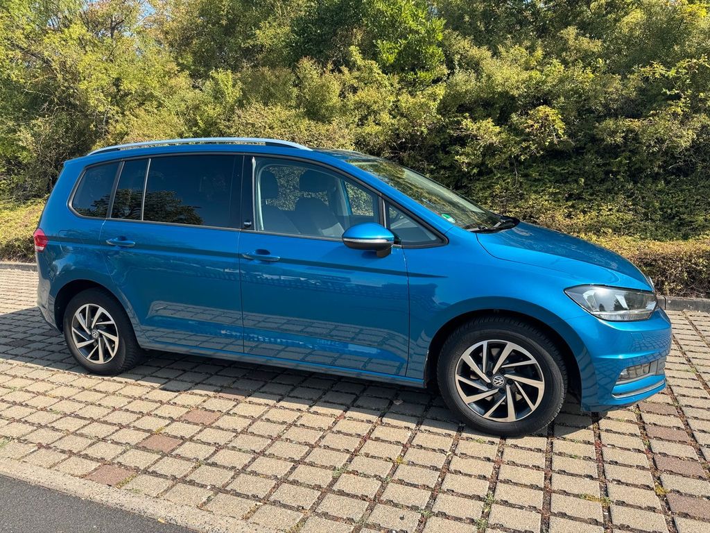 Image of Volkswagen Touran