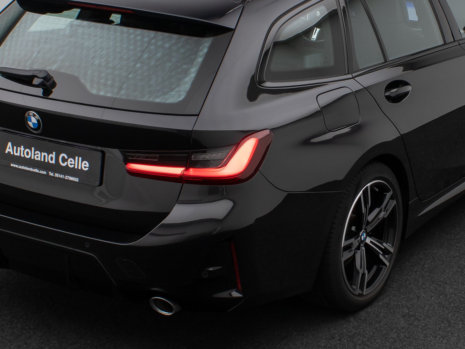 Fahrzeugabbildung BMW 318d M Sport DAB HUD CockPitPro Lordos PDC Leder