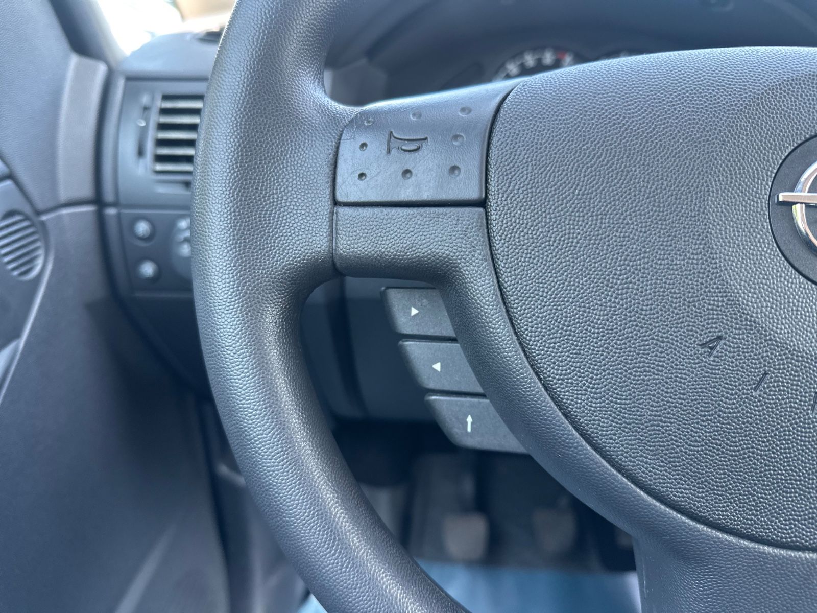 Fahrzeugabbildung Opel Meriva Edition/II.Hand/Klima/SHZ/TÜV:07.2027/