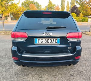 Jeep Grand Cherokee - 8