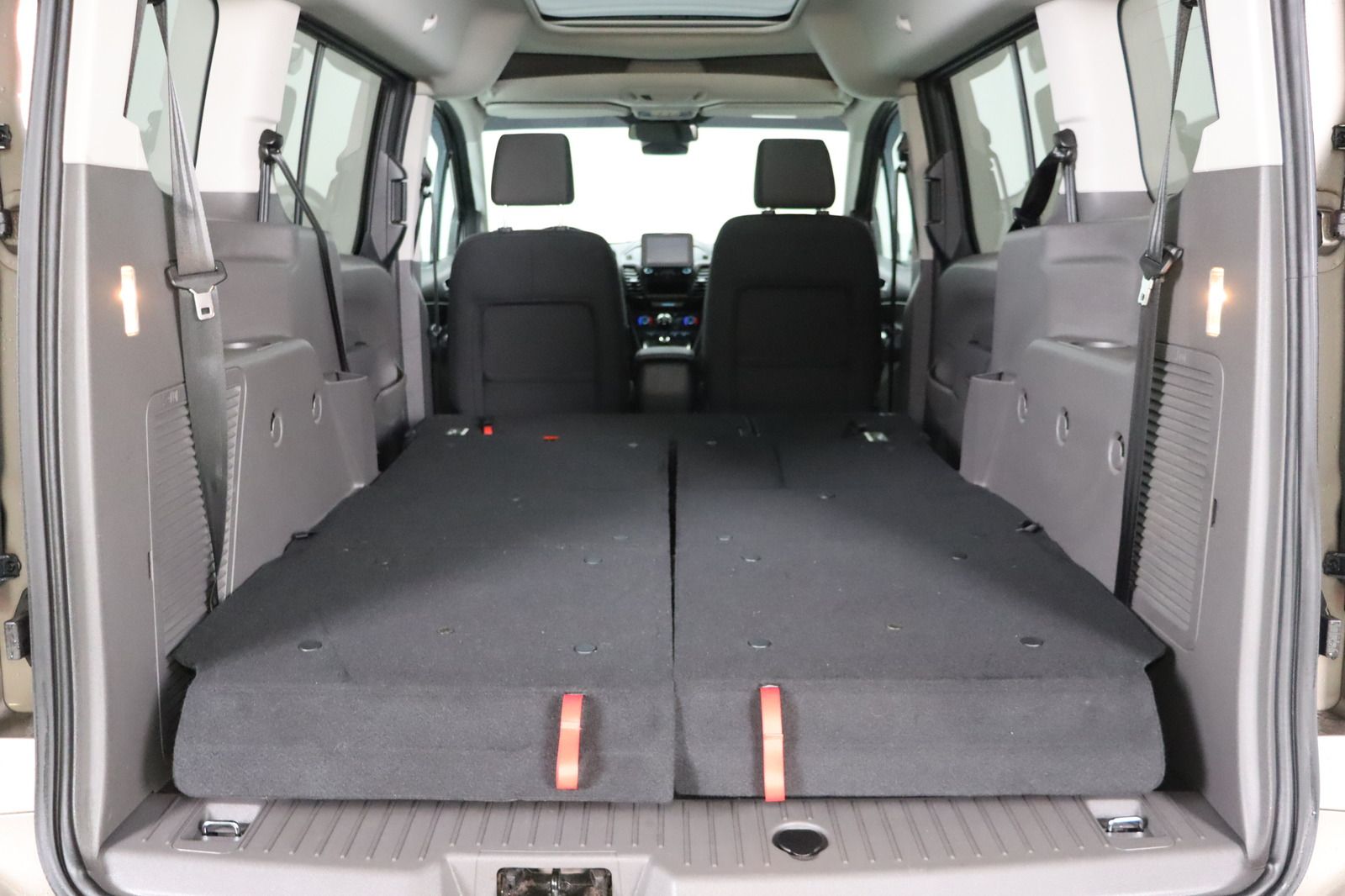 Fahrzeugabbildung Ford Grand Tourneo Connect 1.5 ECOBLUE Titanium