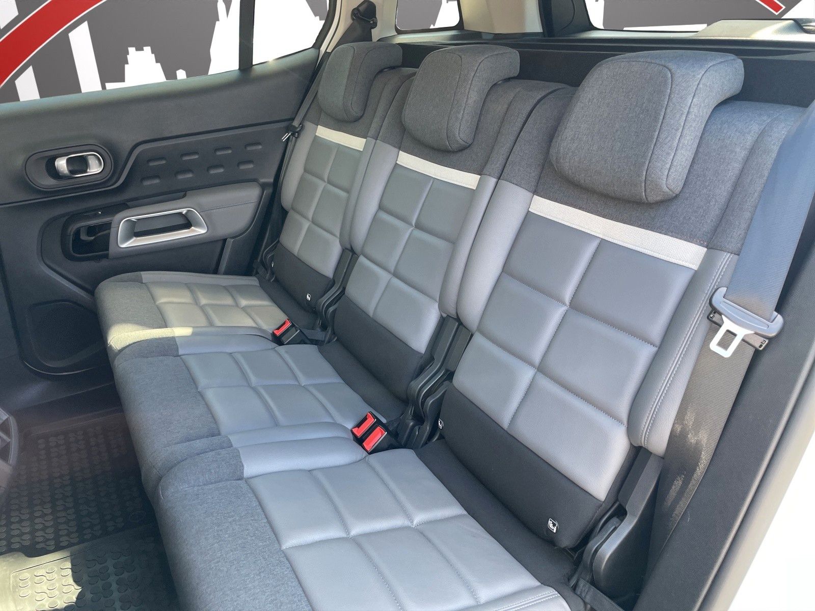 Fahrzeugabbildung Citroën C5 Aircross BlueHDi 130 FEEL PACK