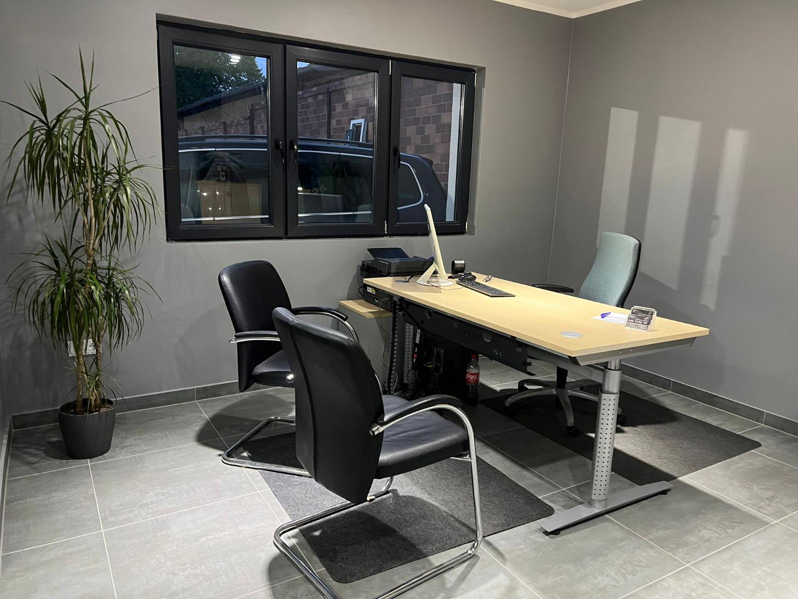 showroom-image-bottom