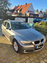 BMW 3er BMW 318i Touring / Kombi - BMW aus 2009: Kombi, 3er