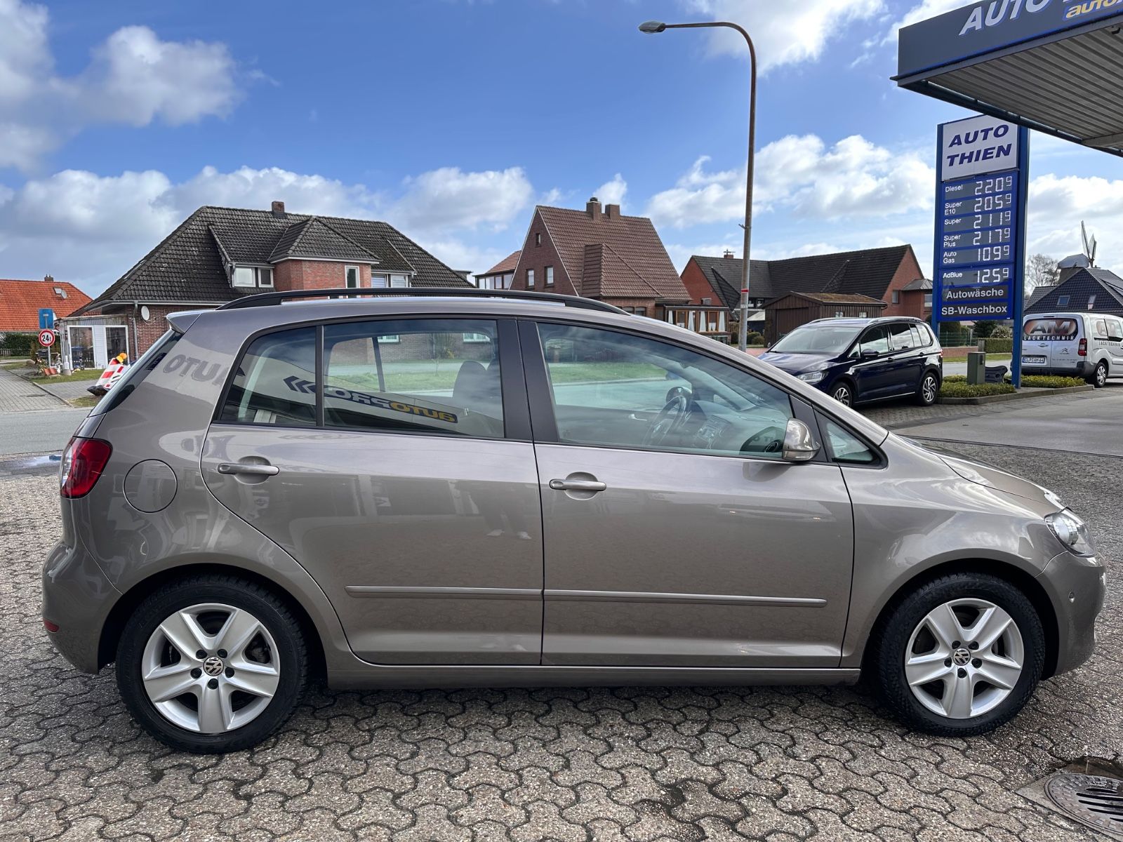 Fahrzeugabbildung Volkswagen Golf Plus 1.4 TSI DSG Comfortline AHK/PDC/GJR