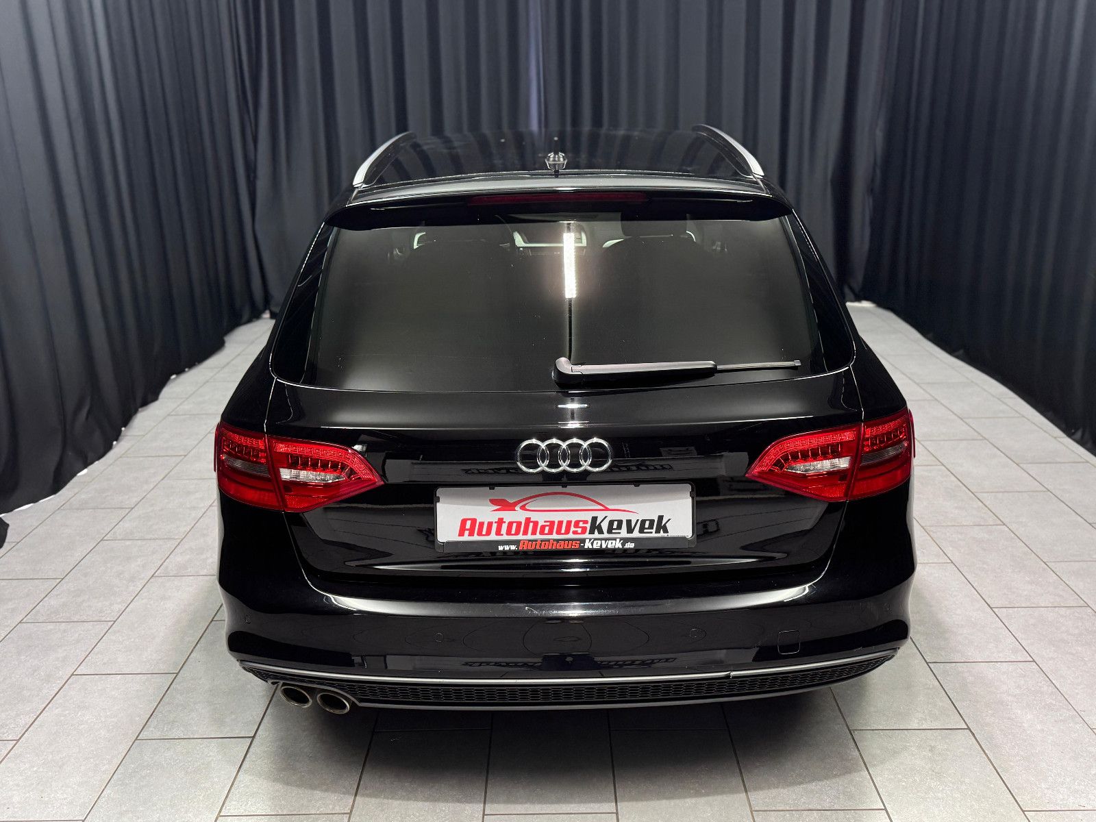 Fahrzeugabbildung Audi A4 Avant 2.0 TDI |1-HAND|S-LINE|NAVI|TÜV 09/26|