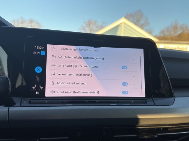 Golf VIII Variant 2.0 TDI Life DSG NAVI ACC LED