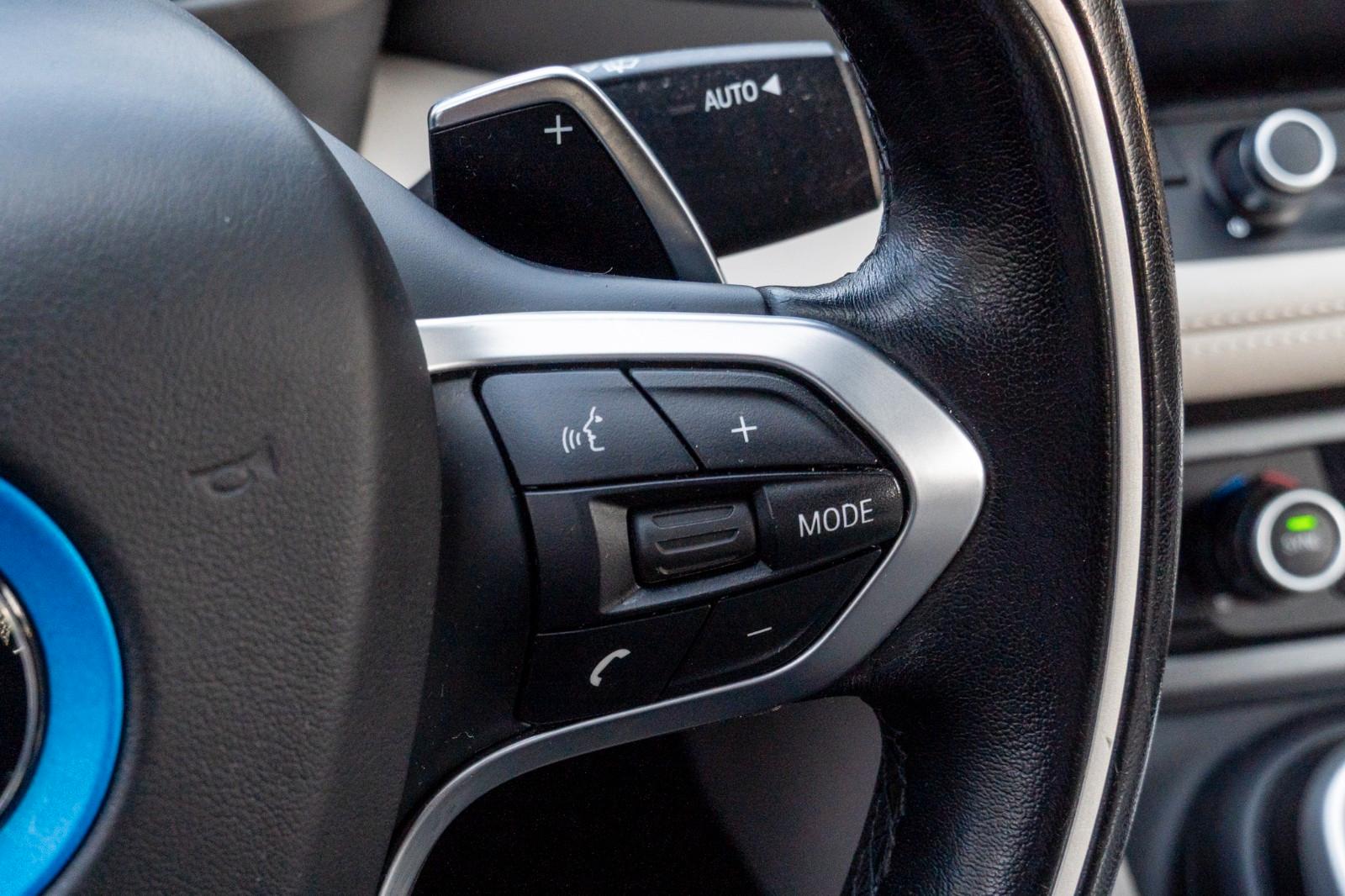 BMW i8 Coupe  LASER.HUD.HARMAN.DR.ASS.NAVI