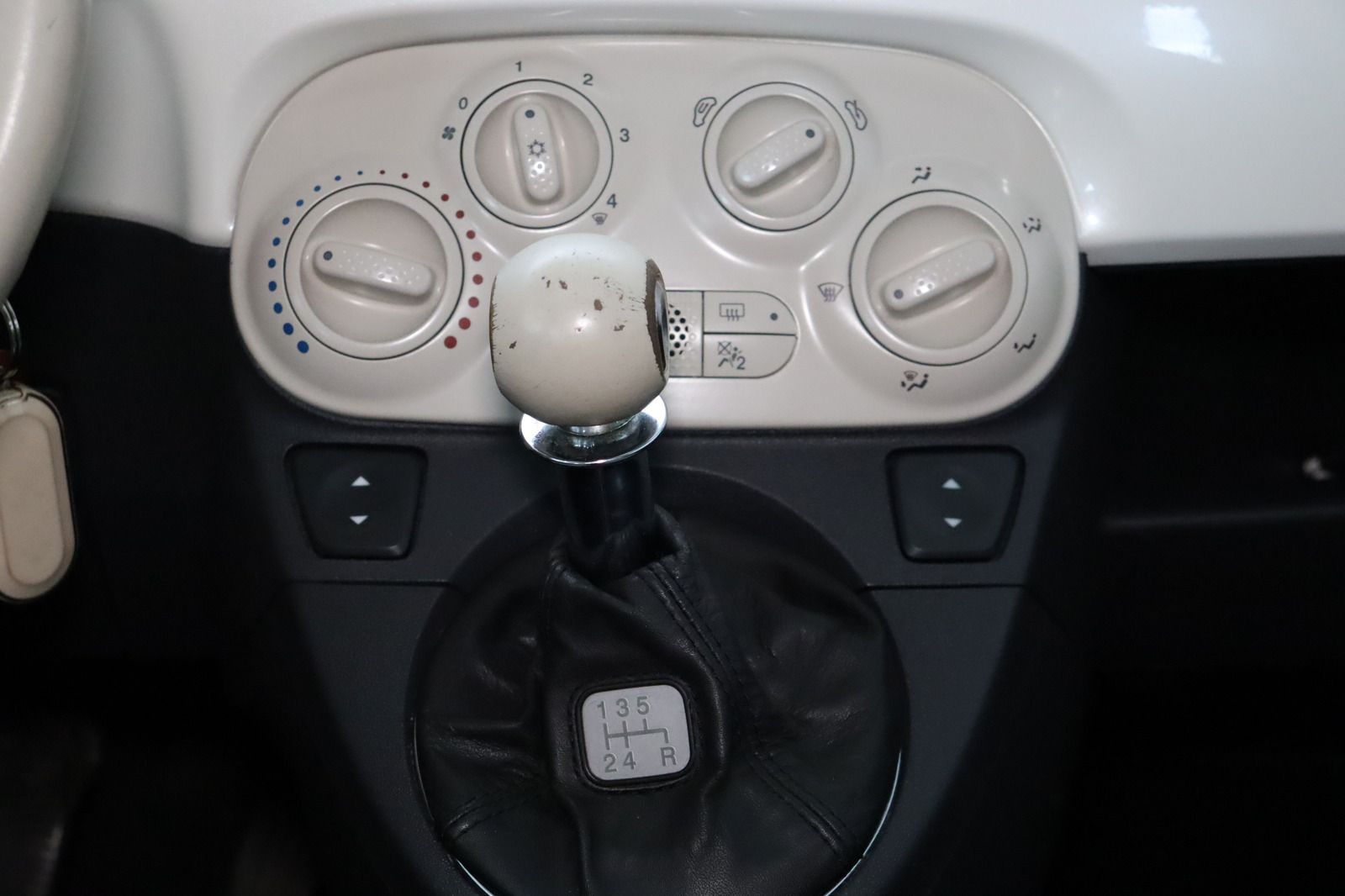 Fahrzeugabbildung Fiat 500 1.2 8V Lounge * Klima * Alu