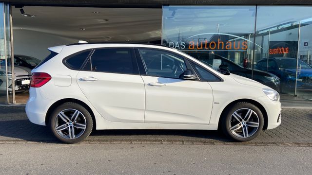 Fahrzeugabbildung BMW 218 2 Active Tourer 218 i Sport Line , NAVI, PDC