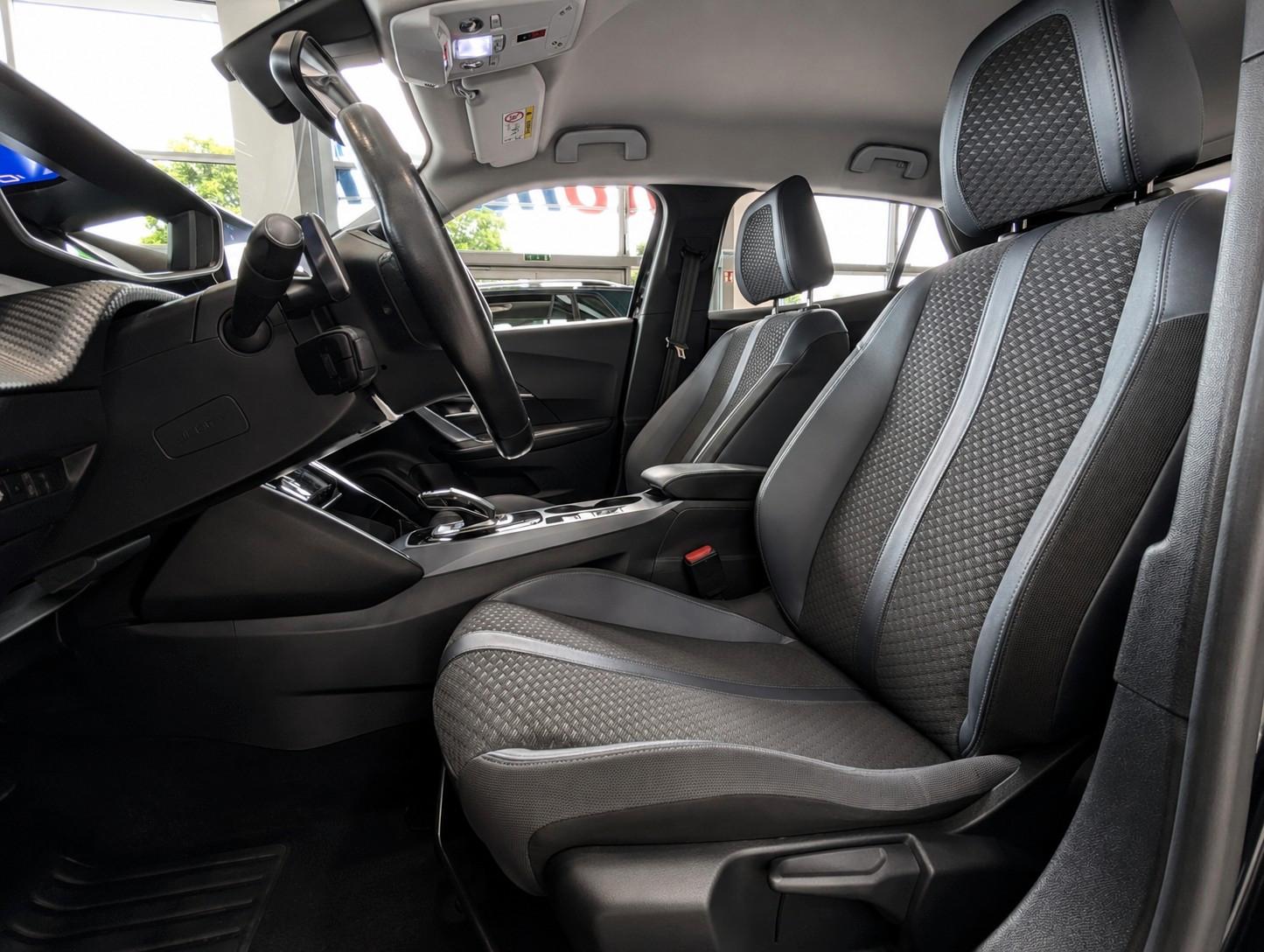 Peugeot 2008 ALLURE HDI 8G ACC 360° NAVI SHZ KEYLESS 2Hd